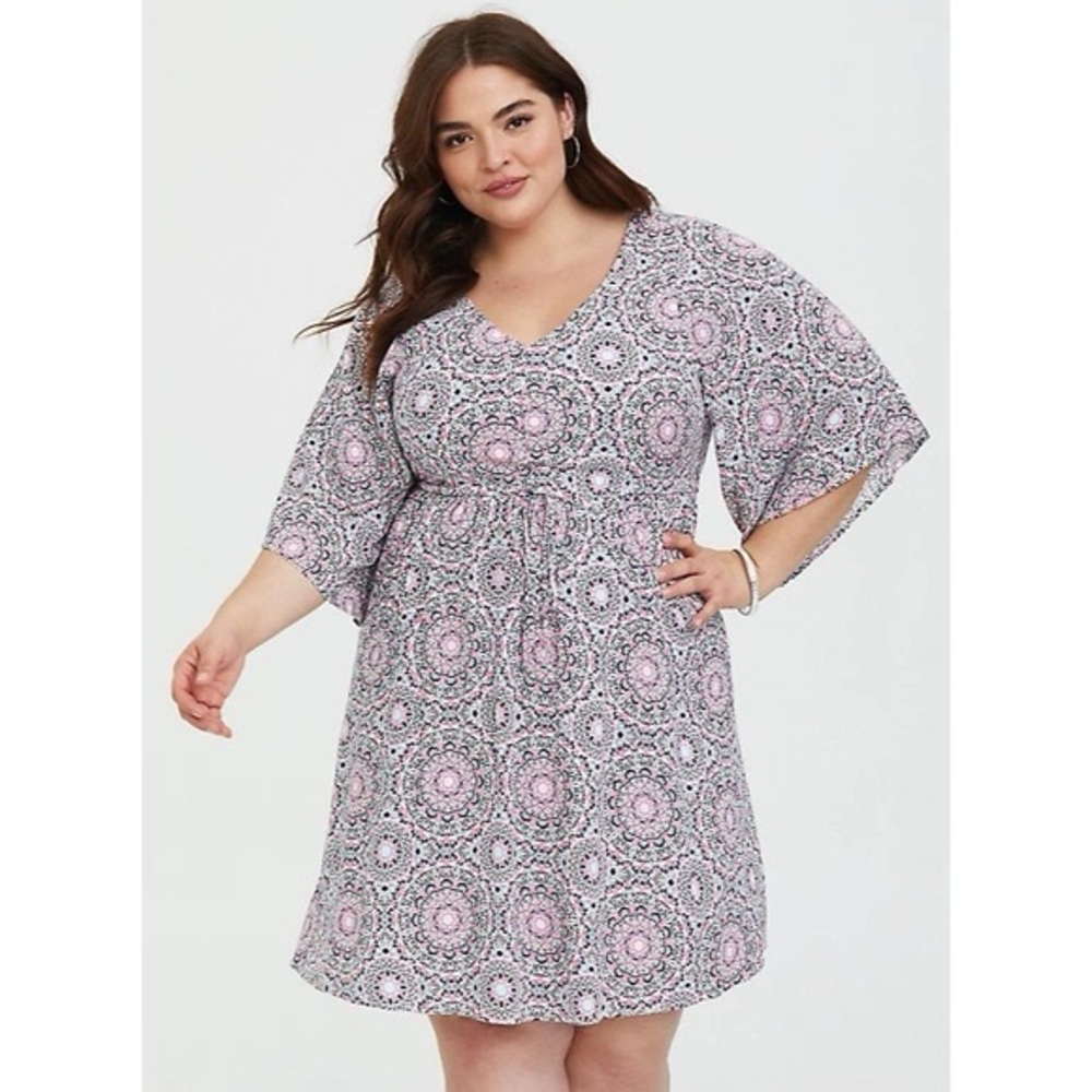 Torrid Mini Challis Skater Dress Sz 2 2X Ivory Medallion Print